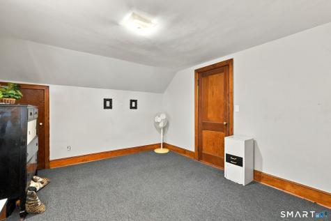 34 Bradley Avenue Meriden CT 06451