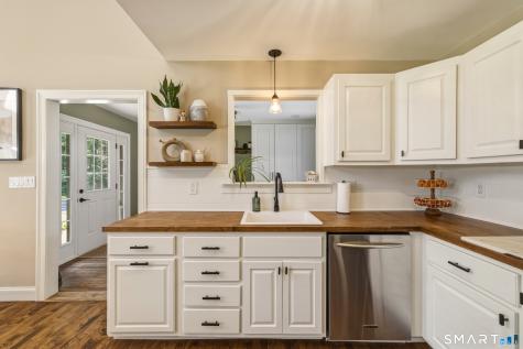 481 East Cotton Hill Road New Hartford CT 06057