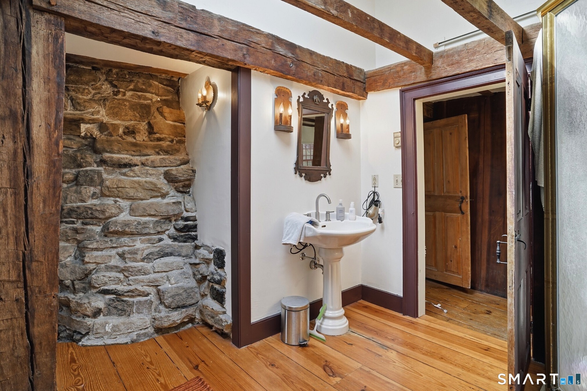 604 Pendleton Hill Road North Stonington CT 06359
