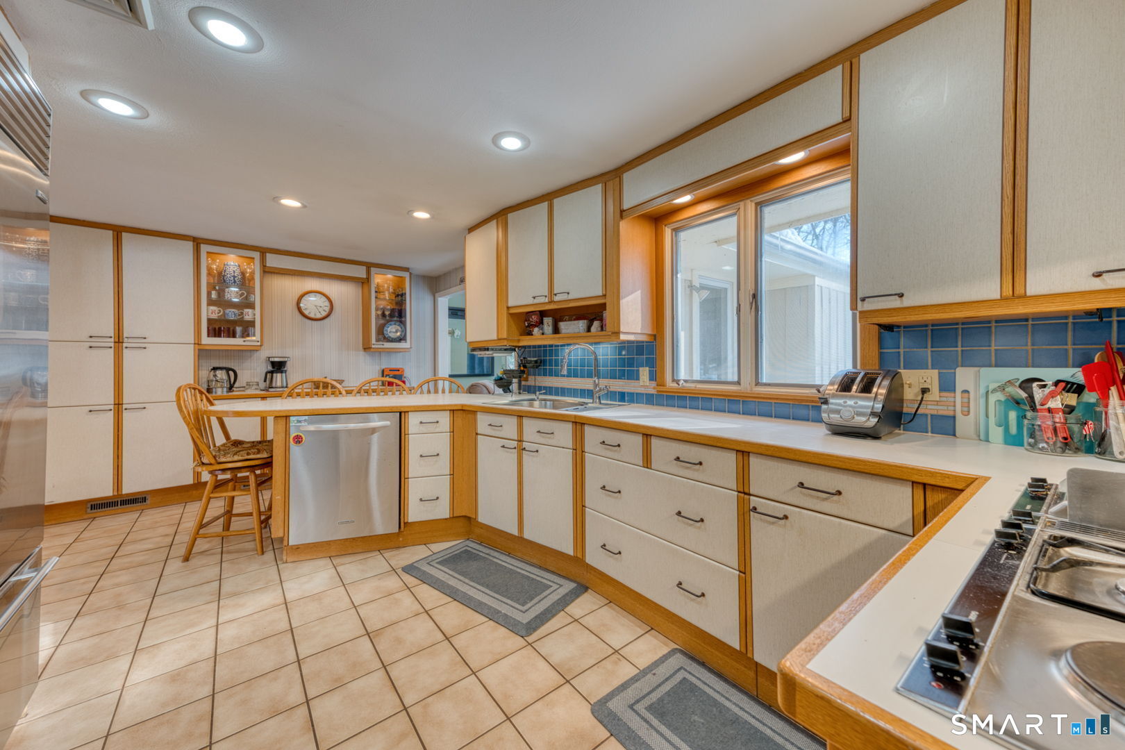 49 Deepwood Drive South Windsor CT 06074