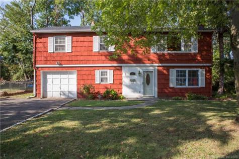 10 Pettom Road Norwalk CT 06850