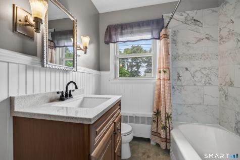22 Sixth Avenue Waterford CT 06385