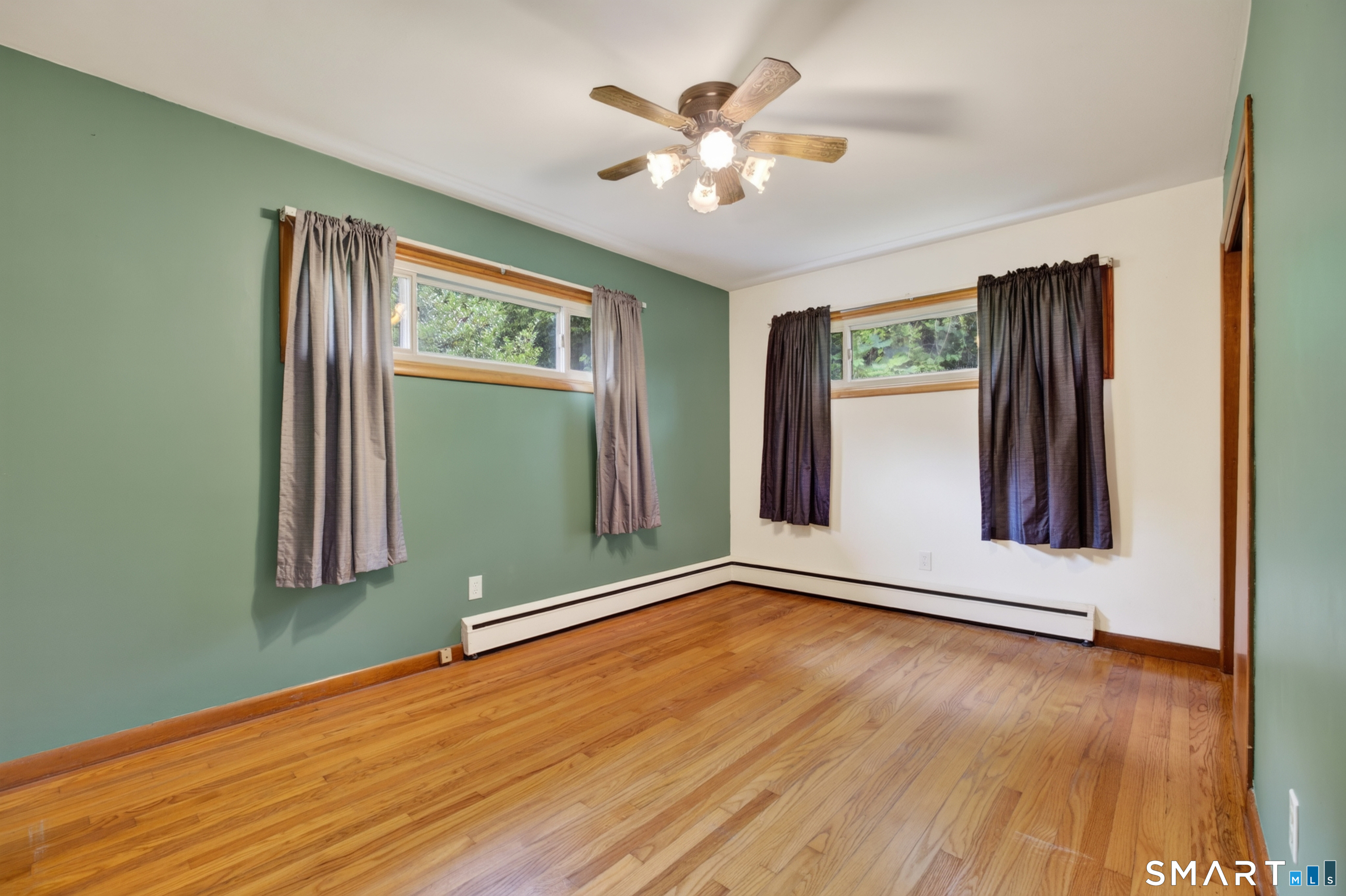 22 Sixth Avenue Waterford CT 06385