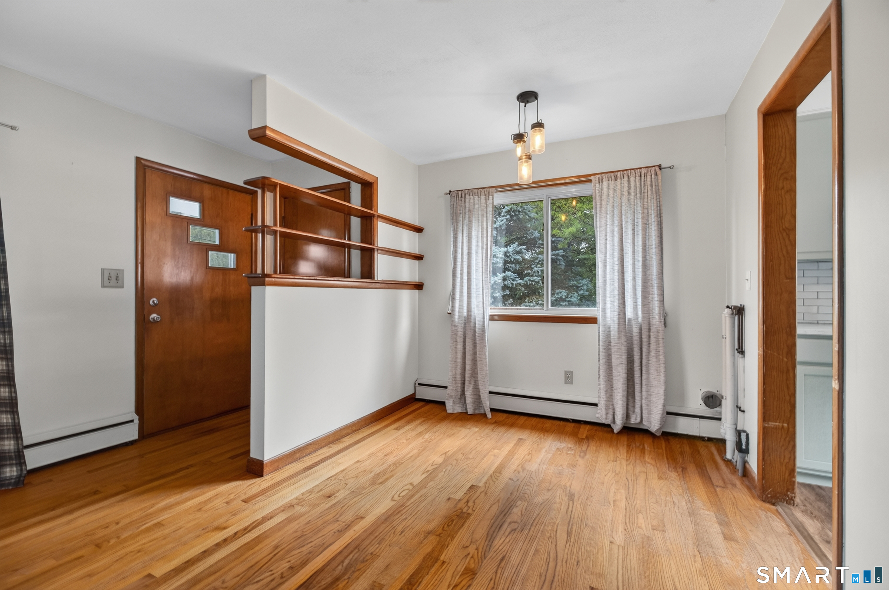 22 Sixth Avenue Waterford CT 06385
