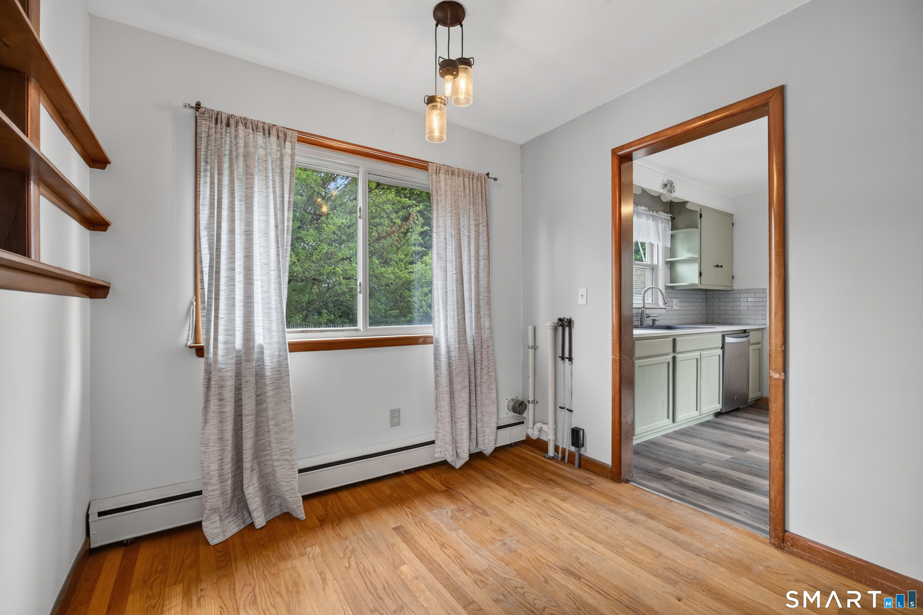 22 Sixth Avenue Waterford CT 06385