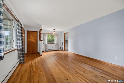 22 Sixth Avenue Waterford CT 06385