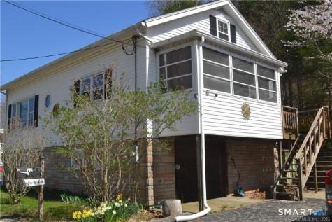 22 Church Street Sprague CT 06330