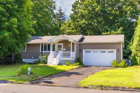 148 Old Stratfield Road Fairfield CT 06825