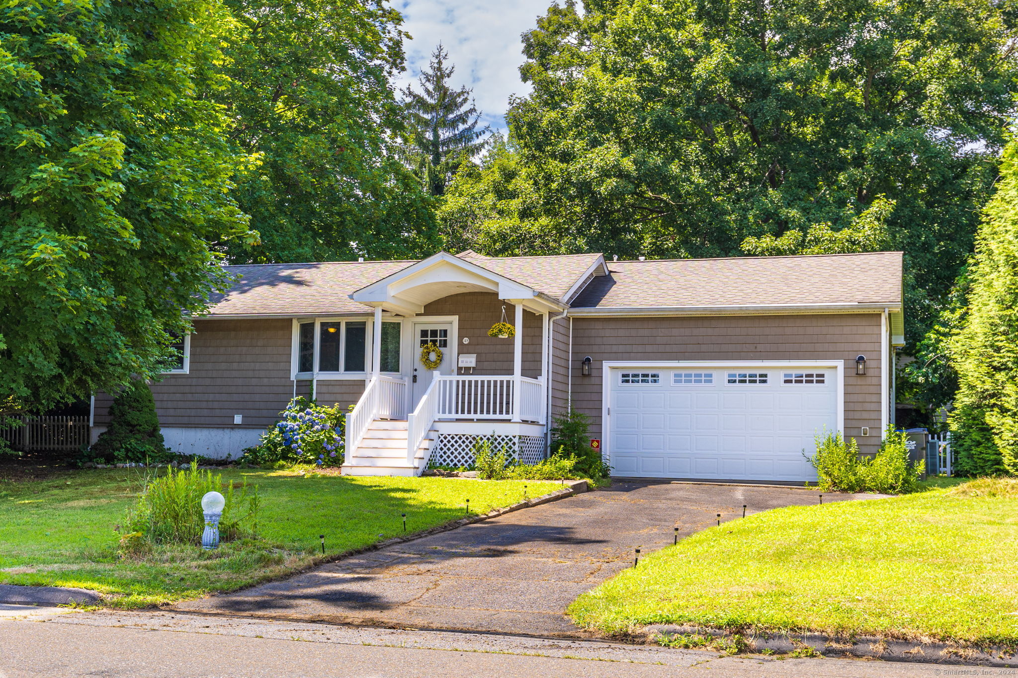 148 Old Stratfield Road Fairfield CT 06825