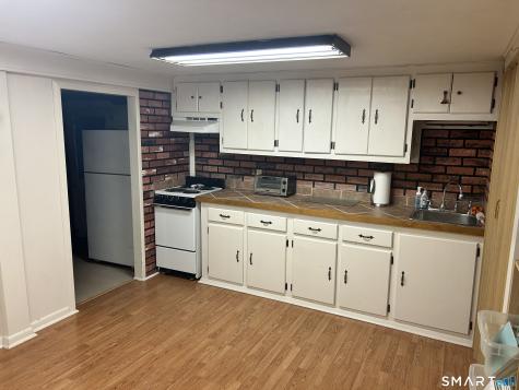 21 Parklawn Circle Waterbury CT 06708