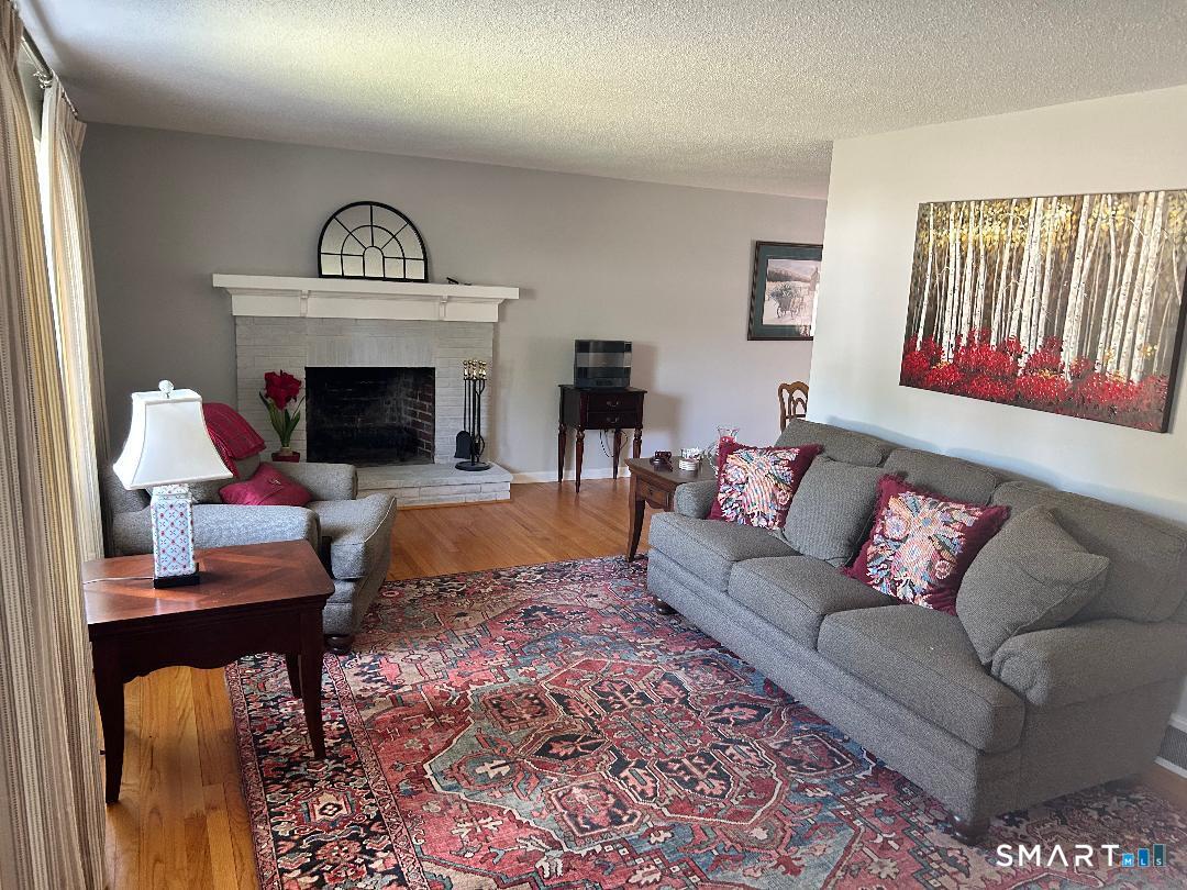 21 Parklawn Circle Waterbury CT 06708