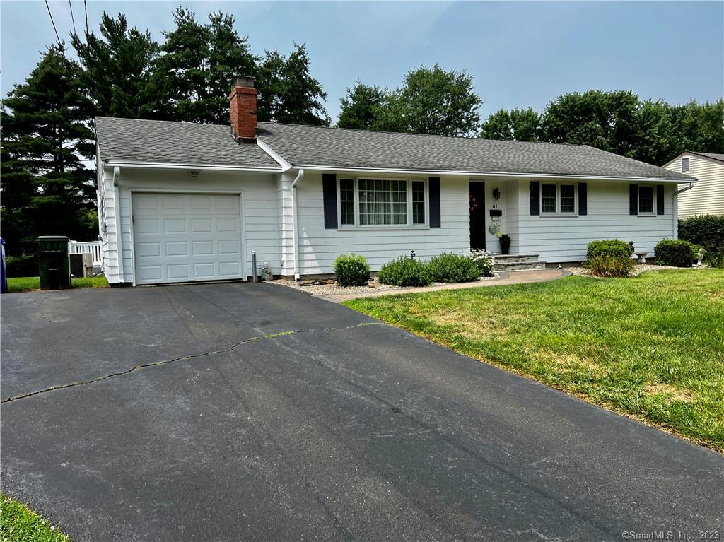 41 School House Road Newington CT 06111