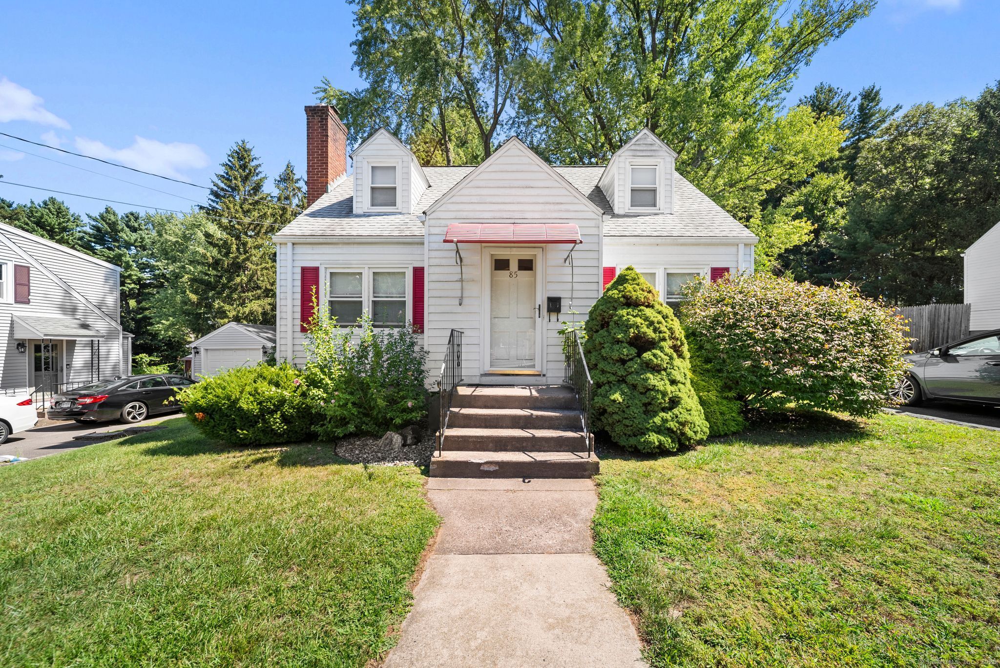 85 Falknor Drive Manchester CT 06040