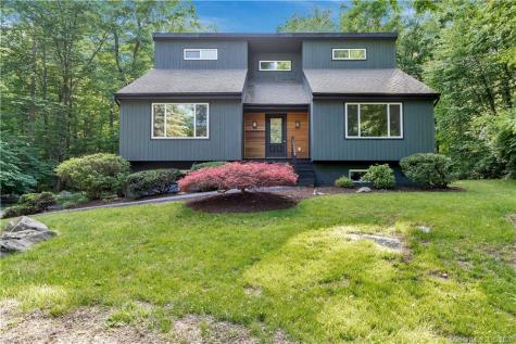 8 Cherokee Drive Brookfield CT 06804