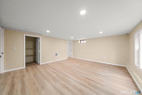 7 Cannon Street Windsor Locks CT 06096
