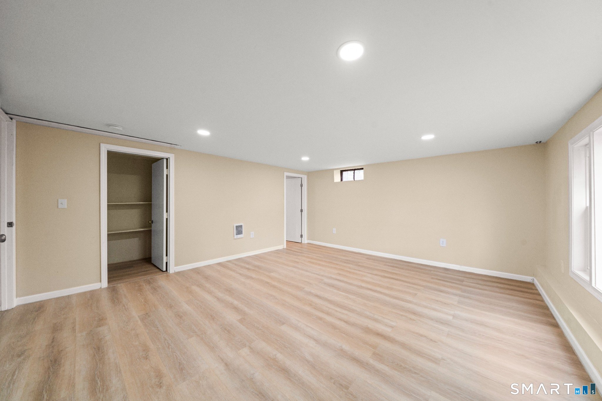 7 Cannon Street Windsor Locks CT 06096