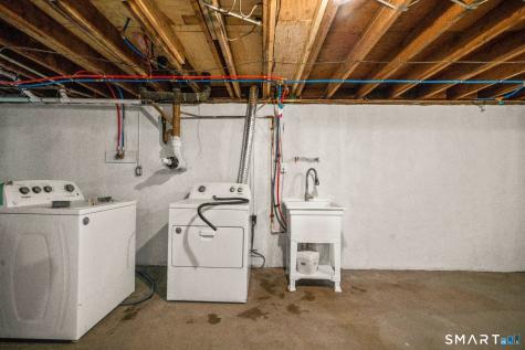 7 Cannon Street Windsor Locks CT 06096