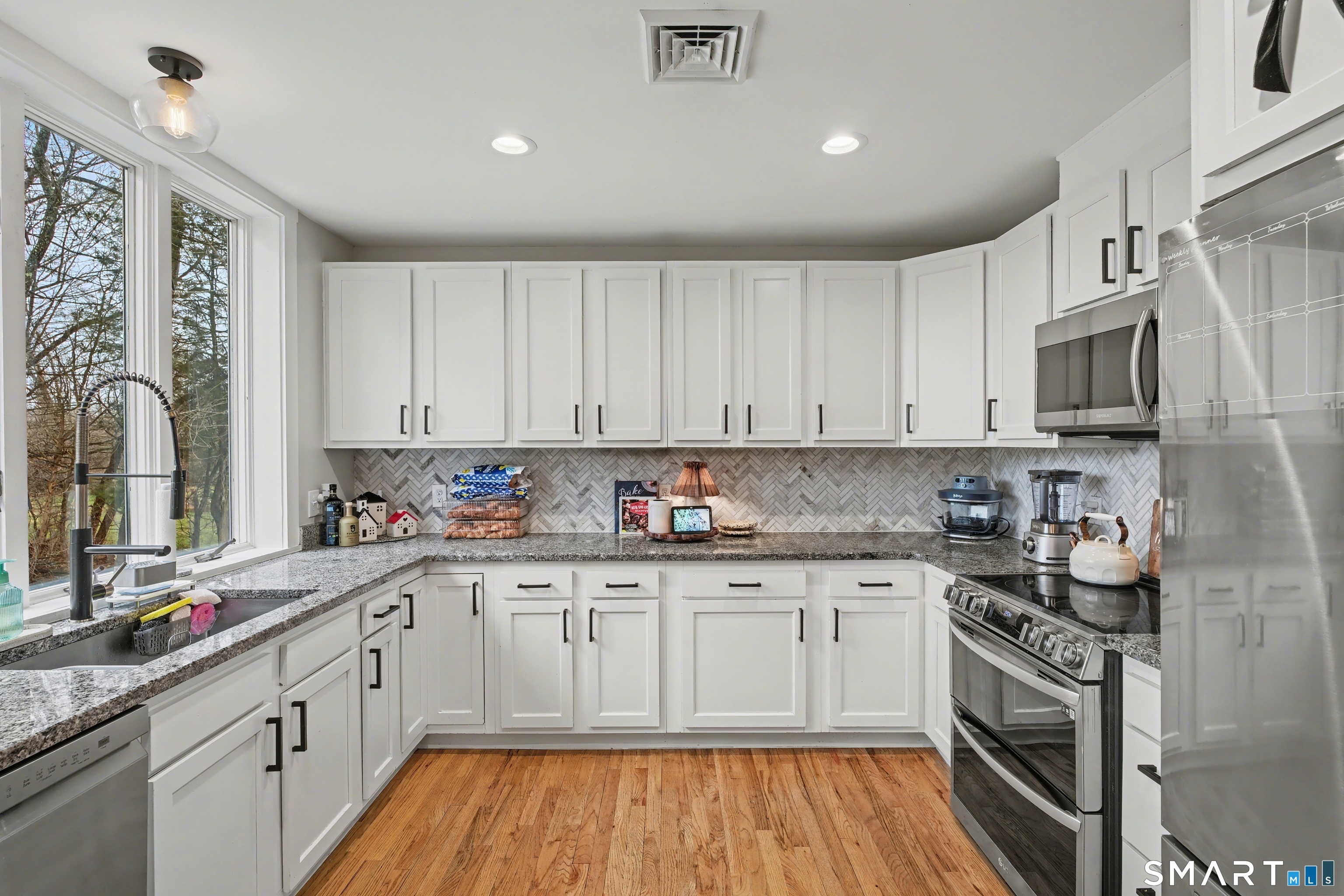 18 Caulkins Road Norwich CT 06360