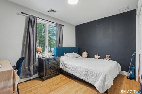 18 Caulkins Road Norwich CT 06360