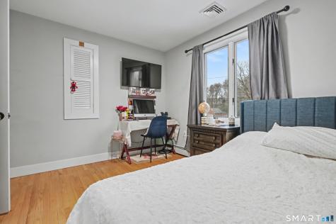 18 Caulkins Road Norwich CT 06360