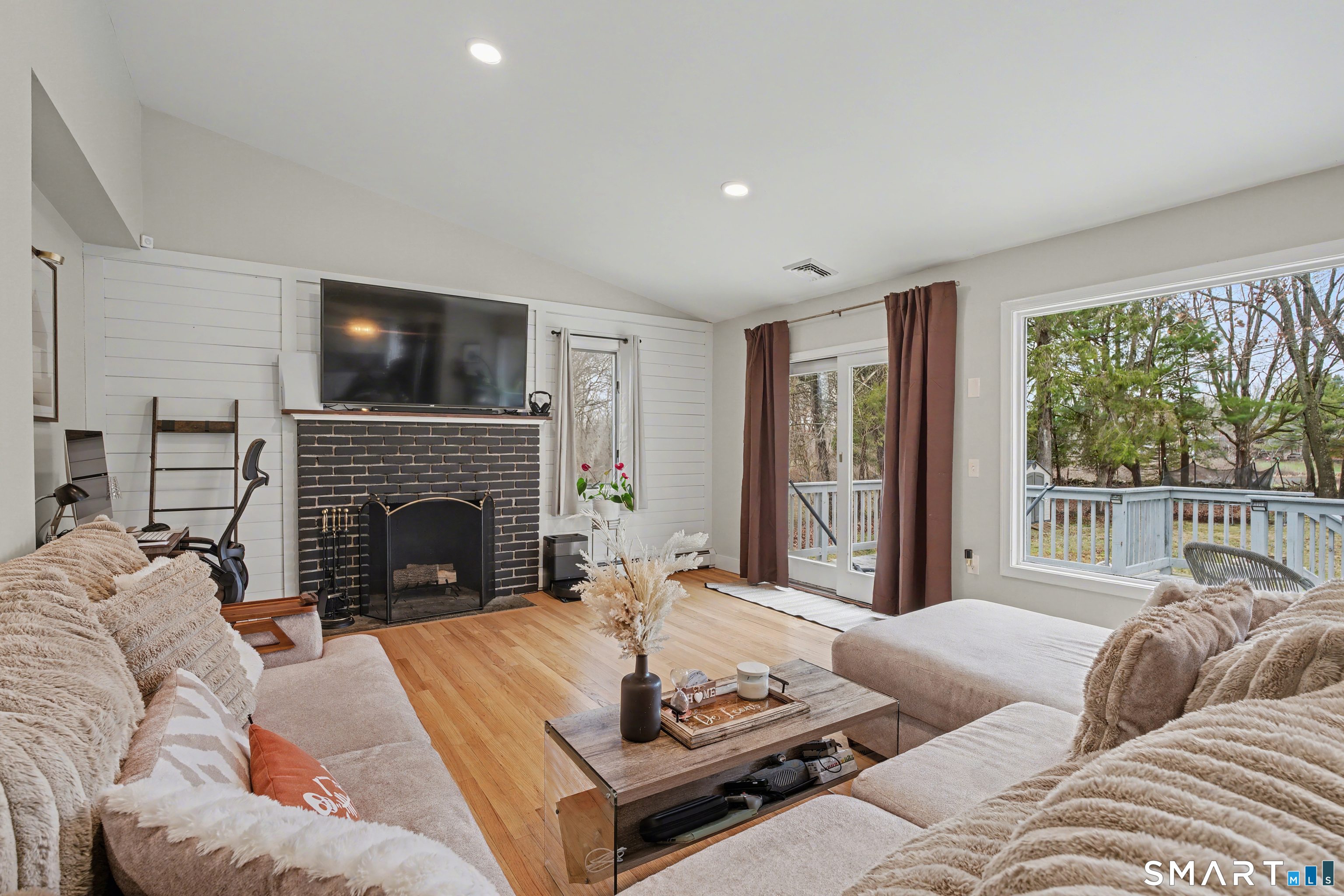 18 Caulkins Road Norwich CT 06360