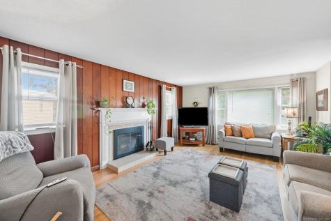 16 Saint Thomas Street Enfield CT 06082