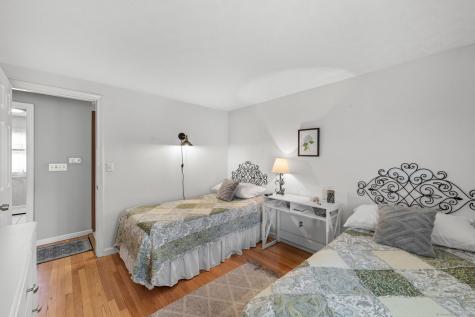 16 Saint Thomas Street Enfield CT 06082