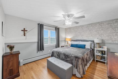 16 Saint Thomas Street Enfield CT 06082