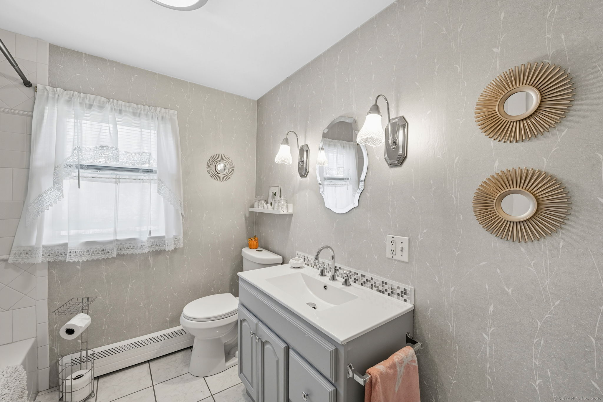 16 Saint Thomas Street Enfield CT 06082