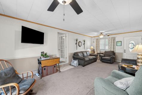 16 Saint Thomas Street Enfield CT 06082