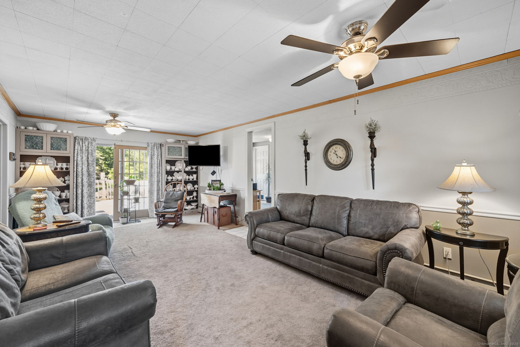 16 Saint Thomas Street Enfield CT 06082