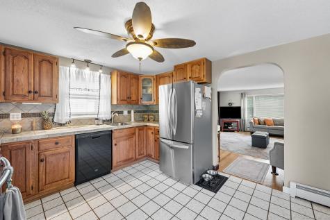 16 Saint Thomas Street Enfield CT 06082