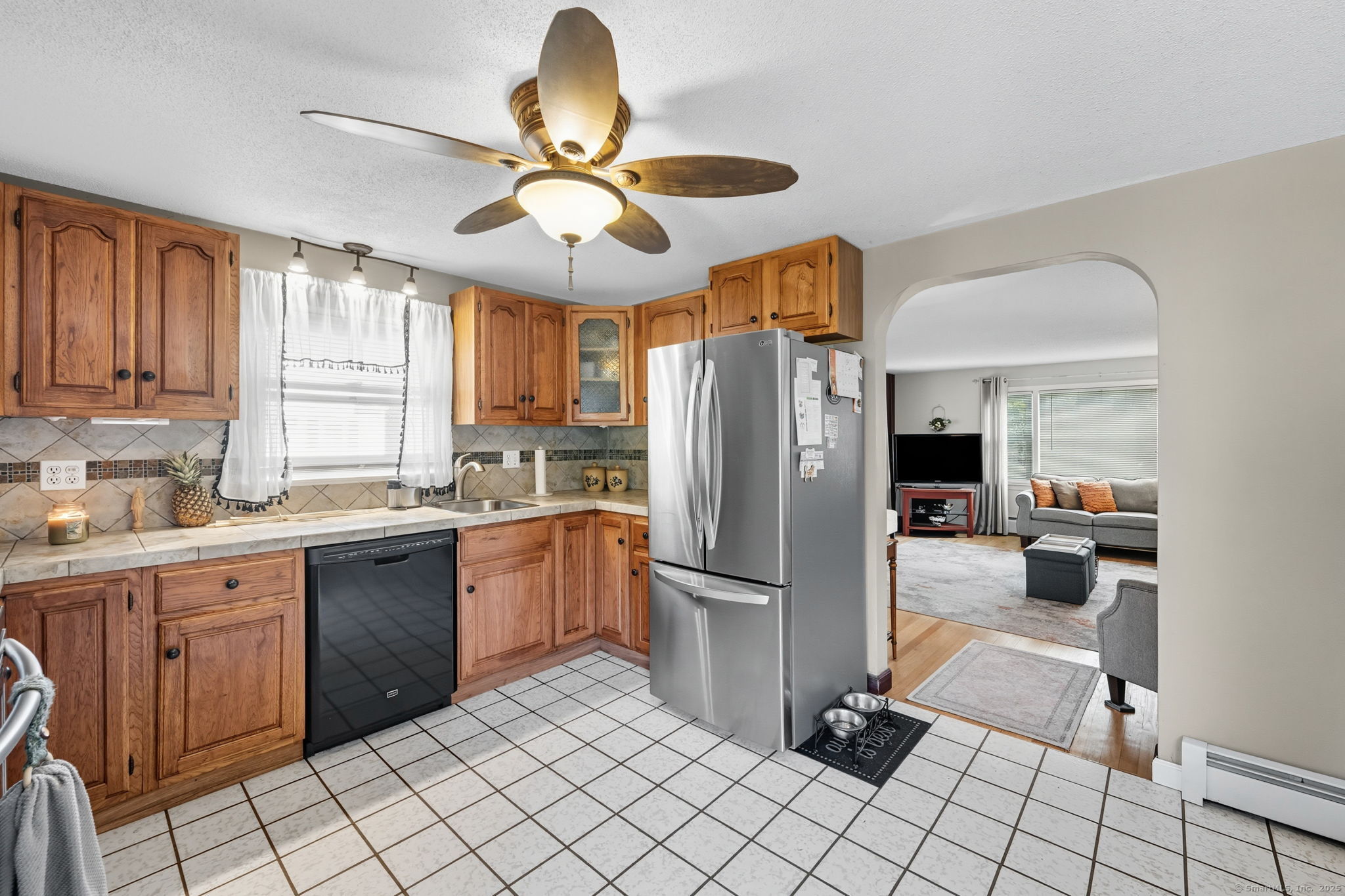 16 Saint Thomas Street Enfield CT 06082