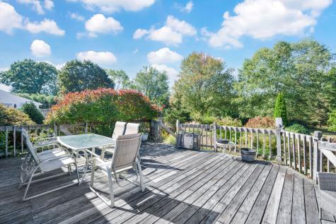 16 Saint Thomas Street Enfield CT 06082