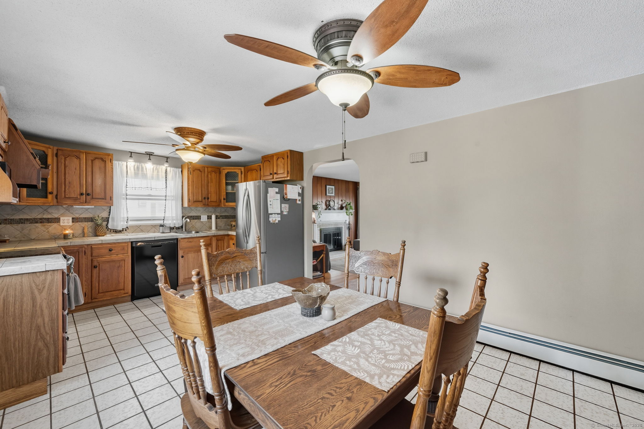 16 Saint Thomas Street Enfield CT 06082