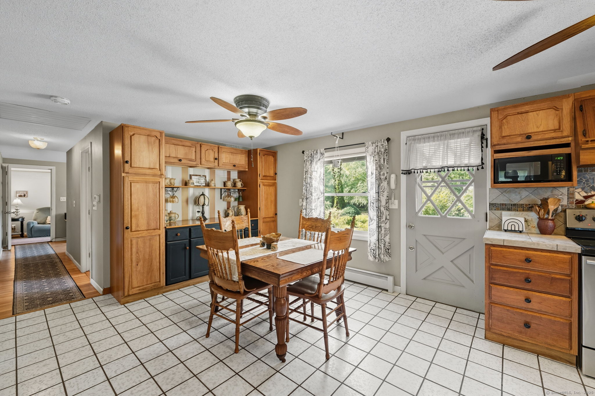 16 Saint Thomas Street Enfield CT 06082