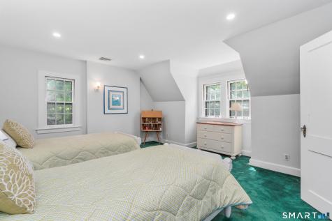 7 Fernwood Road West Hartford CT 06119