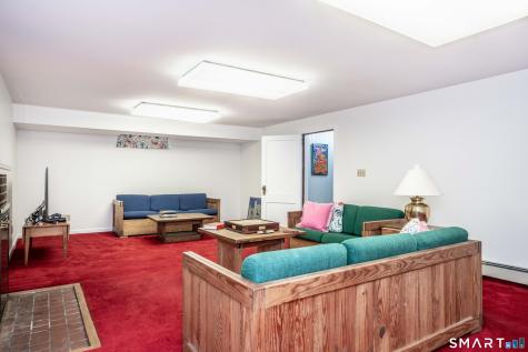 7 Fernwood Road West Hartford CT 06119