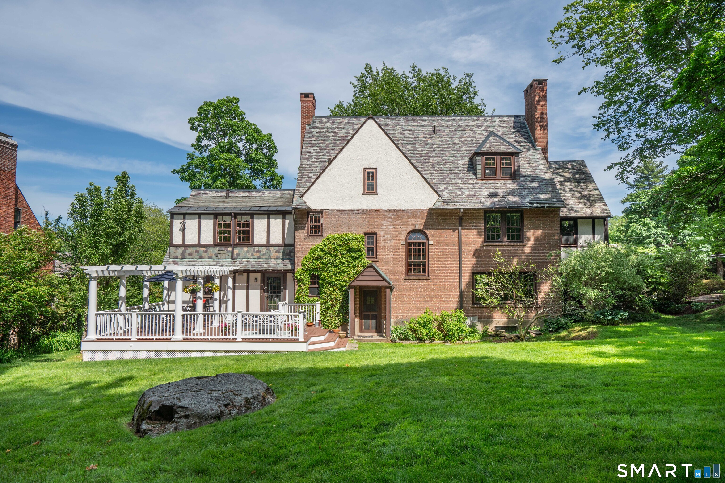 7 Fernwood Road West Hartford CT 06119