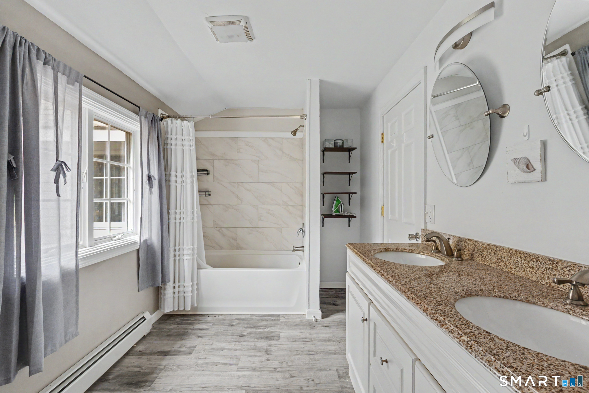 366 North Stonington Road Stonington CT 06378