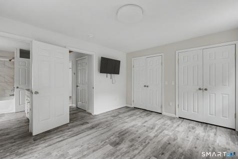 366 North Stonington Road Stonington CT 06378