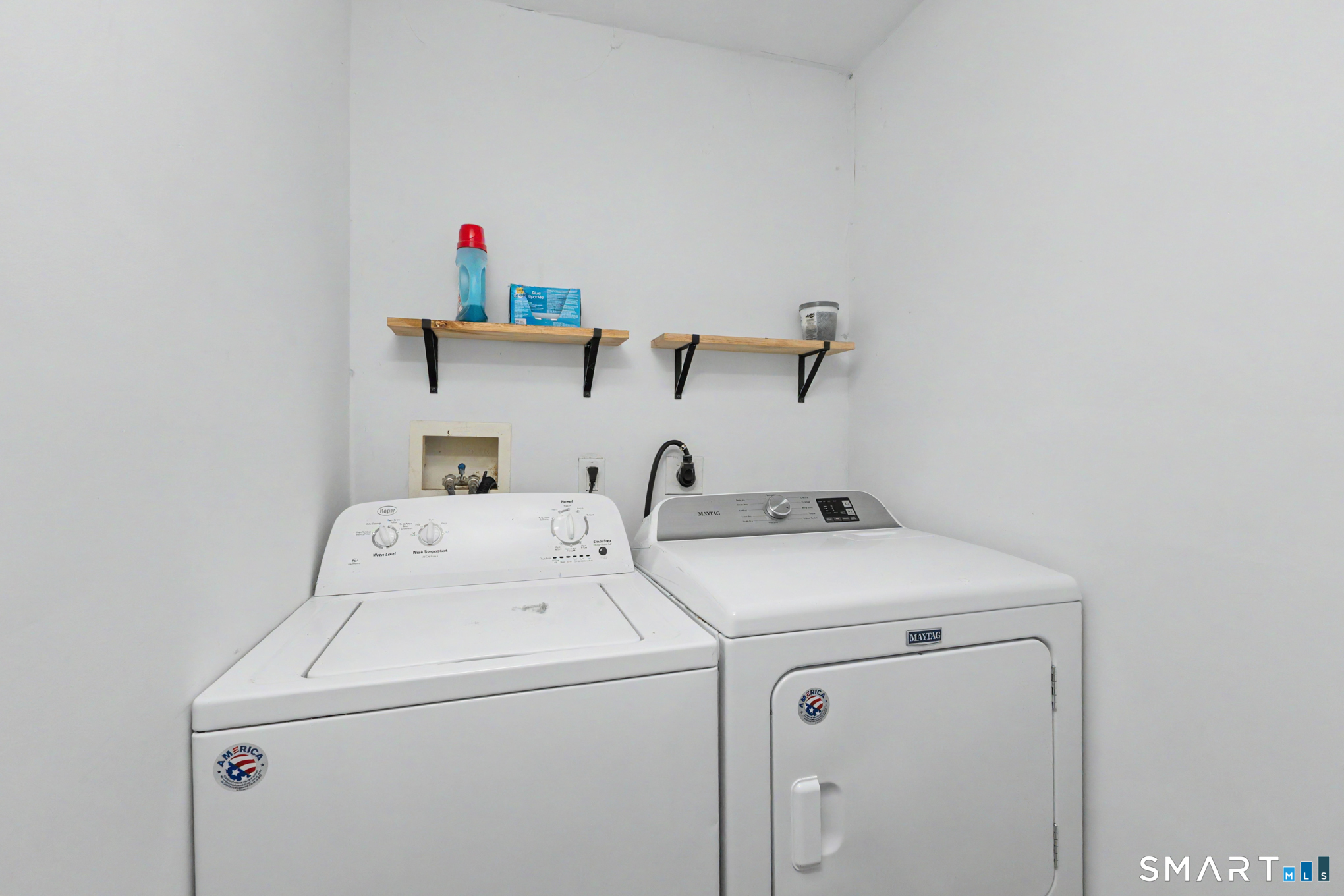 366 North Stonington Road Stonington CT 06378