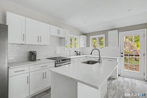 366 North Stonington Road Stonington CT 06378