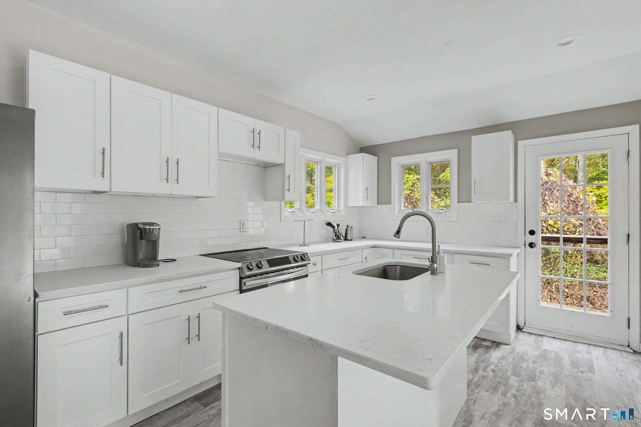 366 North Stonington Road Stonington CT 06378