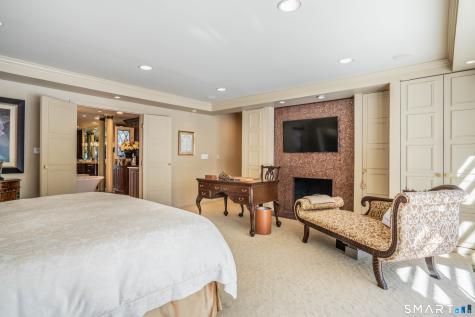 33 Mountain Farms Road West Hartford CT 06117