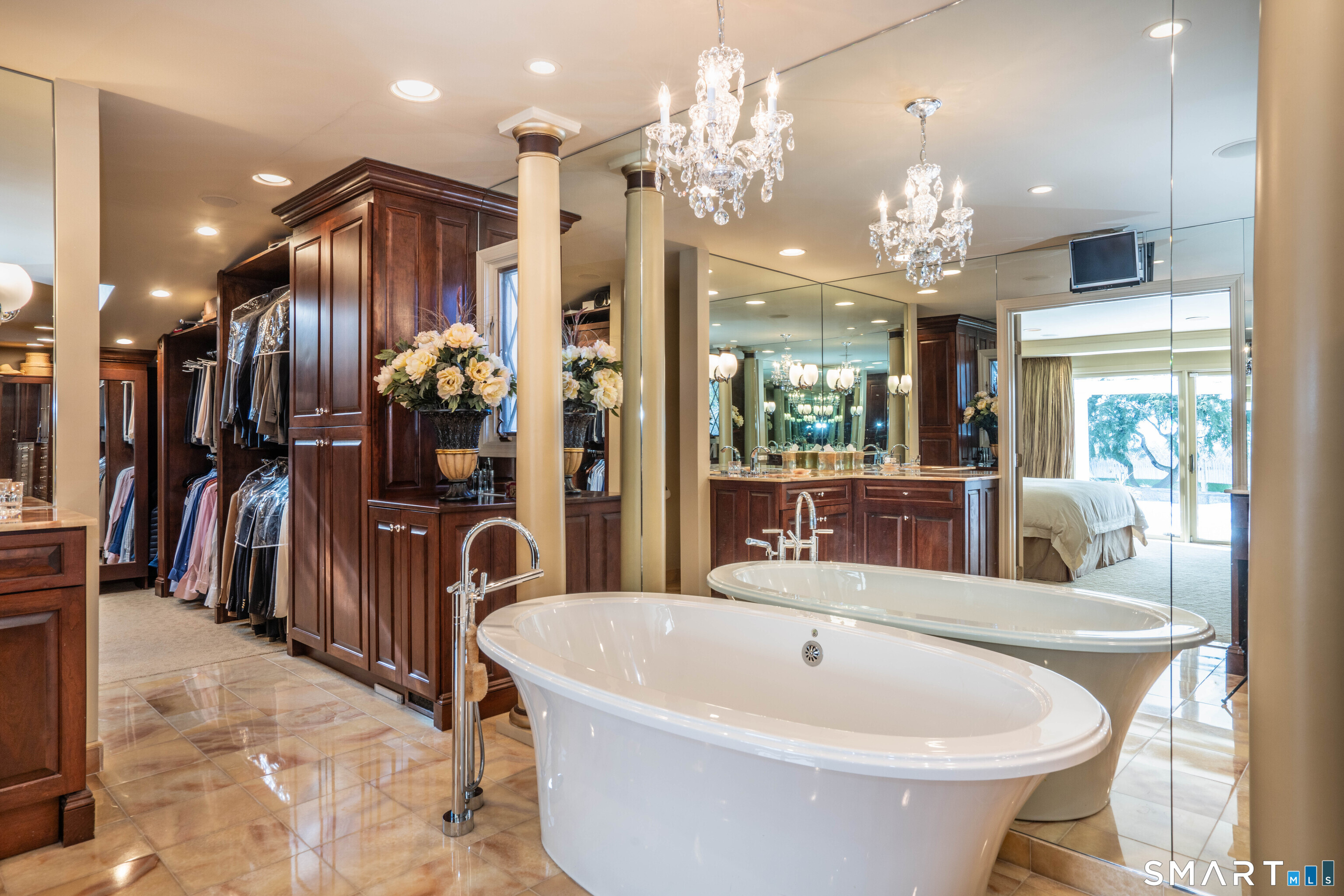 33 Mountain Farms Road West Hartford CT 06117