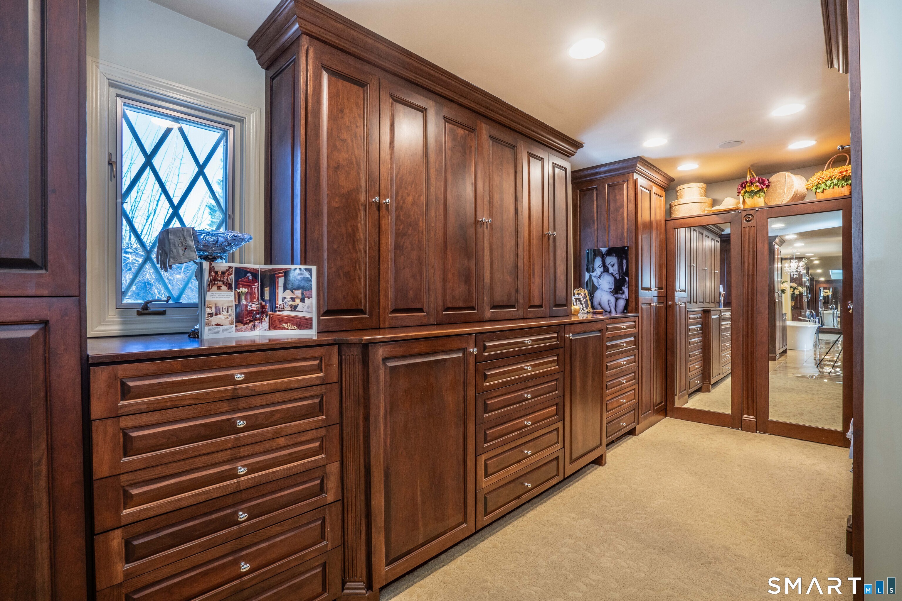 33 Mountain Farms Road West Hartford CT 06117