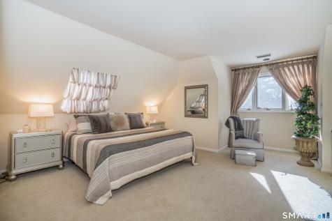 33 Mountain Farms Road West Hartford CT 06117