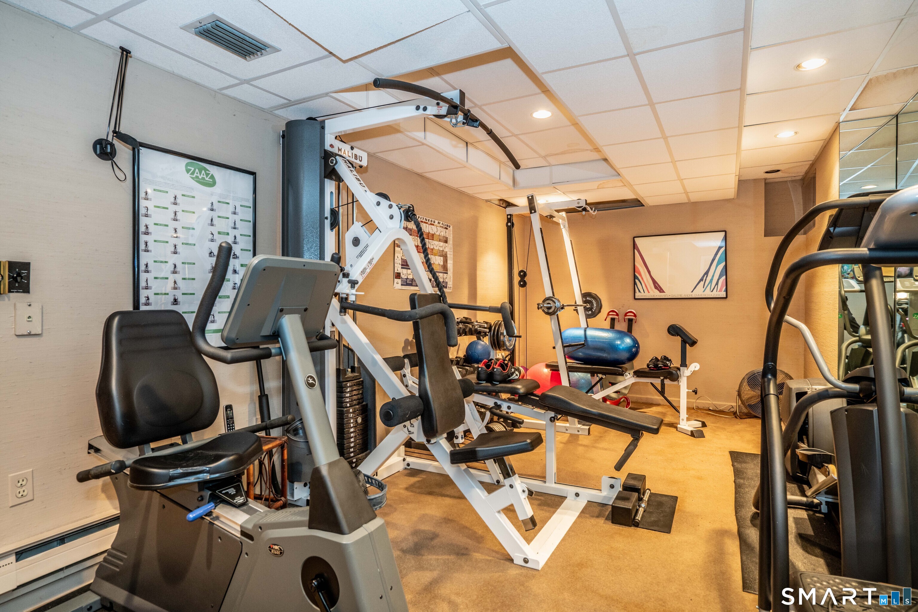 33 Mountain Farms Road West Hartford CT 06117