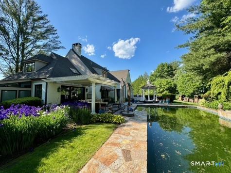 33 Mountain Farms Road West Hartford CT 06117